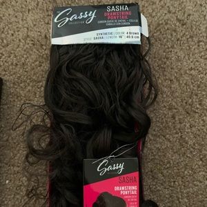 Drawstring ponytails